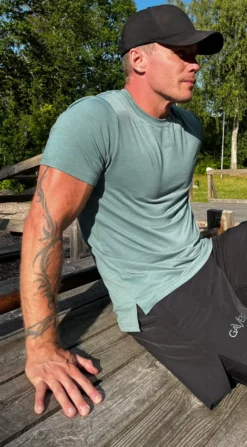 Active Tee Dark Green