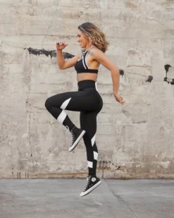 Black & White Swirl Tights Black