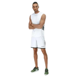 Busto White