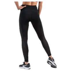 Dash Black