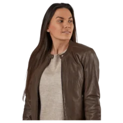 Diora Brown