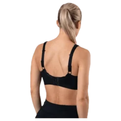 Dynamic Black