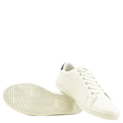 Gaines White
