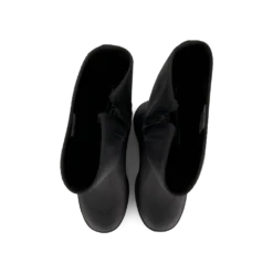 Halla Black