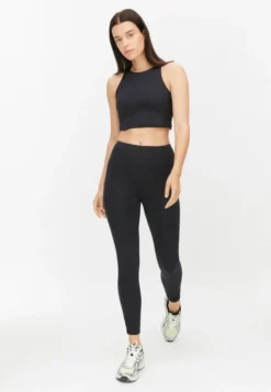 Kay Premium Cropped Top Black
