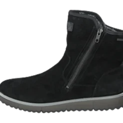 Lora Black