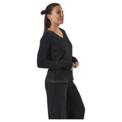 L/S V-Neck Black
