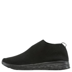Nemi Black