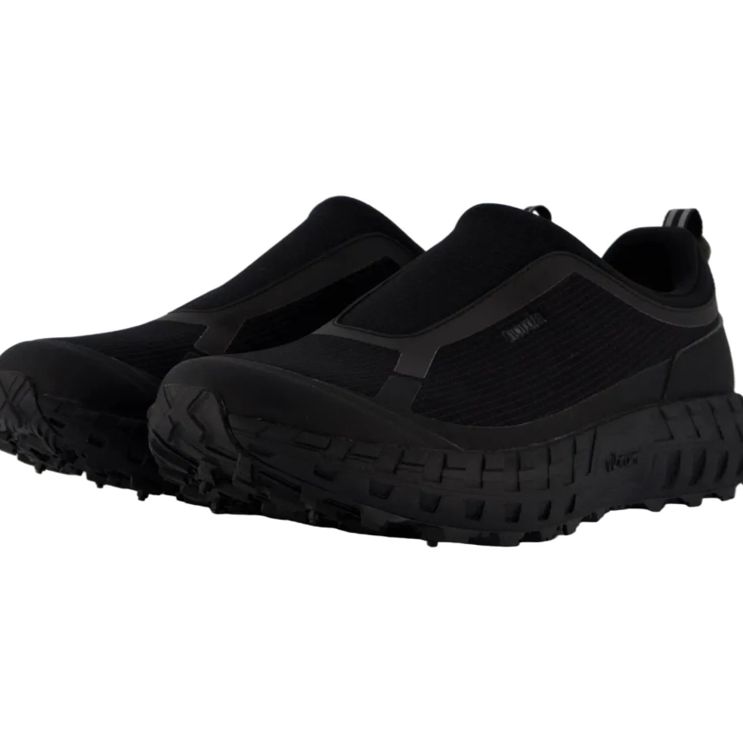 Norda 003 Pitch Black