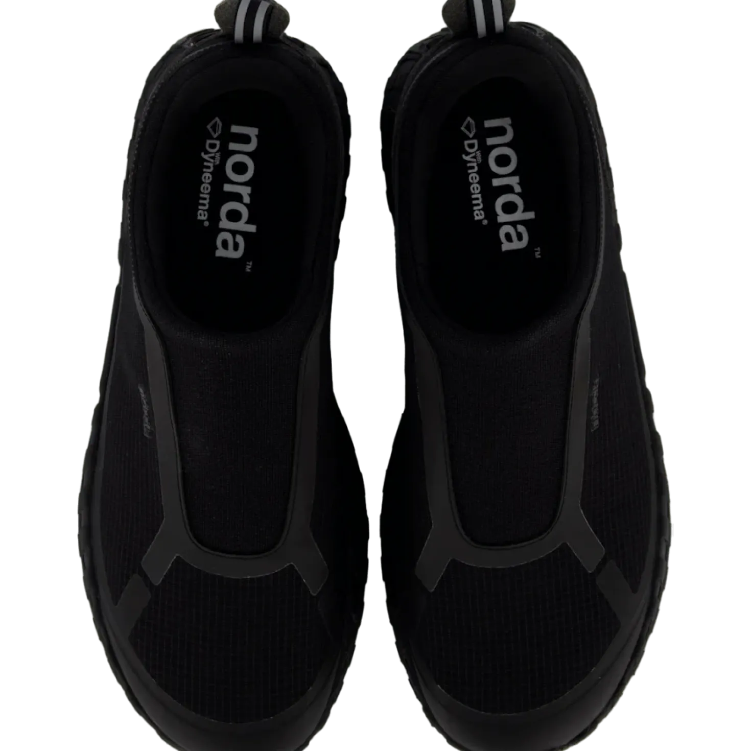 Norda 003 Pitch Black