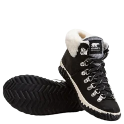 Out n About Plus Conquest Black