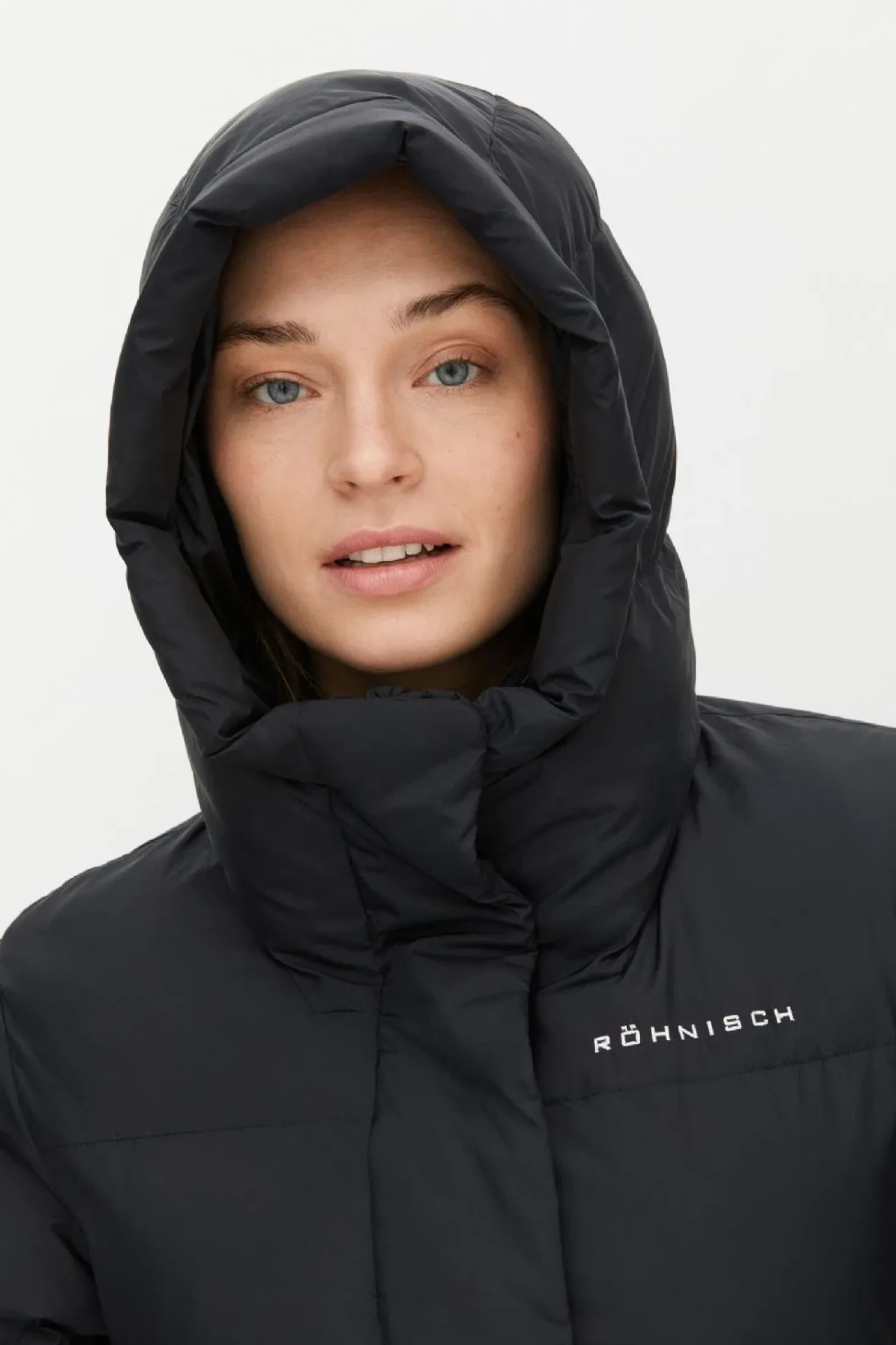 Reign Hood Coat Black