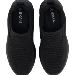 Ryan W Black