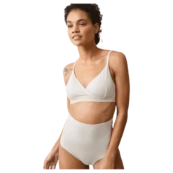 The Go-To triangle bra Beige
