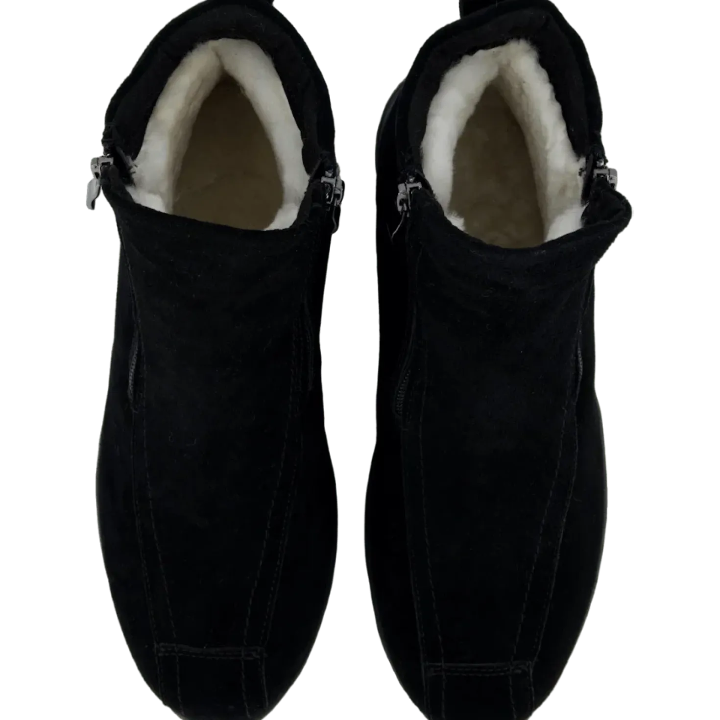 Timor L Studs Black