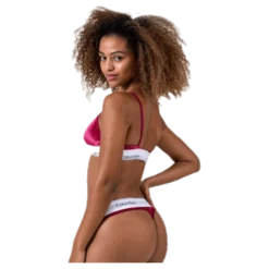 Unlined Triangle Red