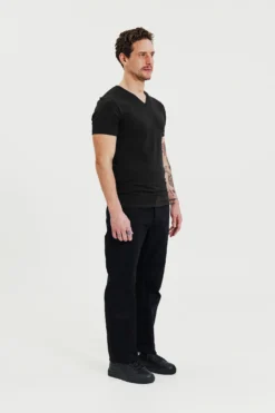 V-Neck Black