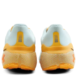 Women's UA HOVR Machina 3